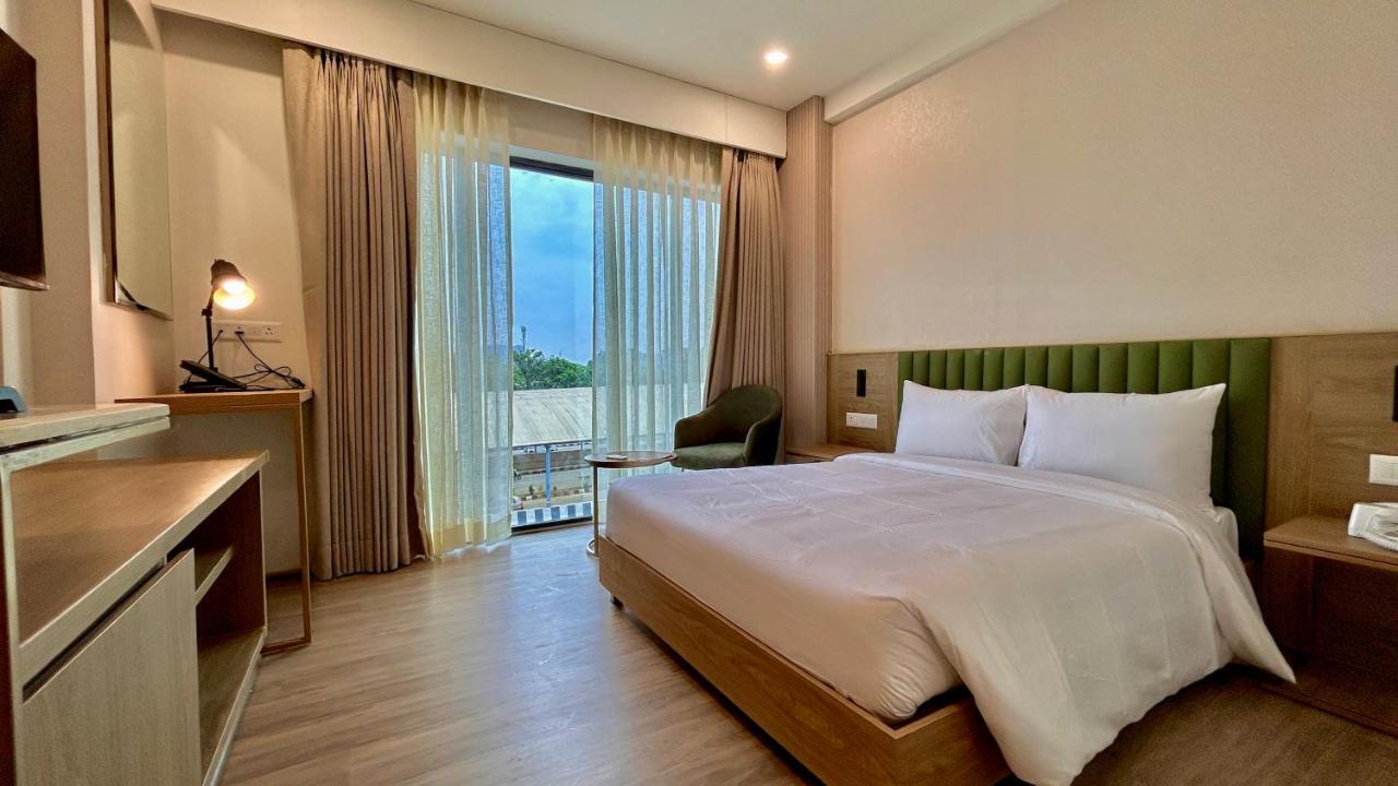 Hotel Limon & Banquet Sector 29, Gurgaon Esterno foto