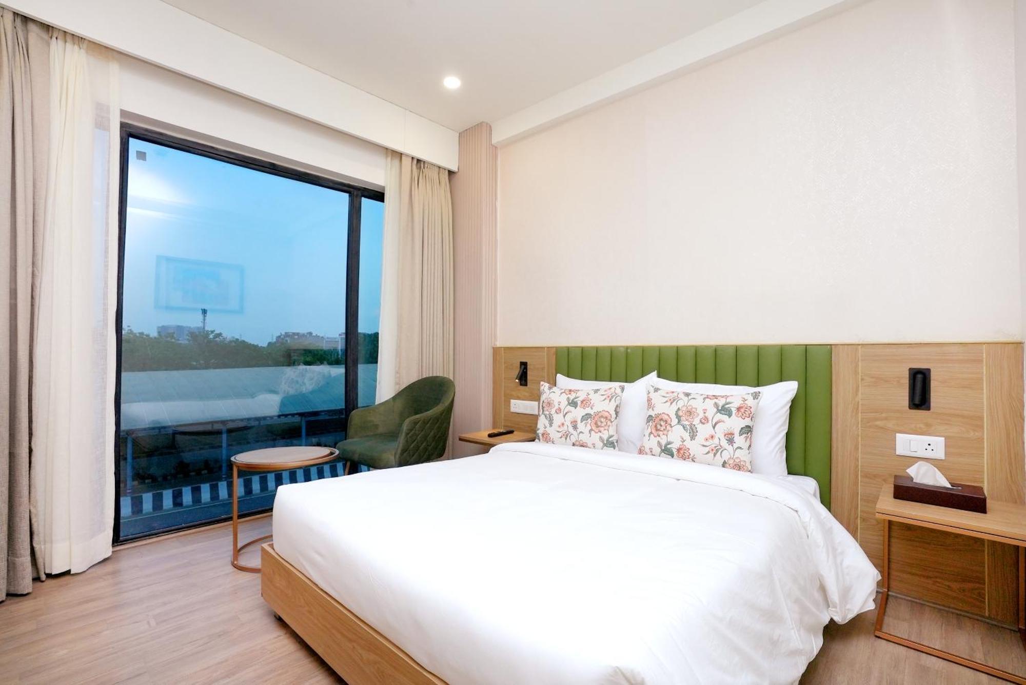 Hotel Limon & Banquet Sector 29, Gurgaon Esterno foto